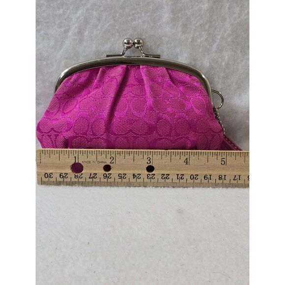 Coach Pink Signature Y2K C's Logo Pouch Kisslock Coin Purse Clutch With Keychain - Picture 4 of 9